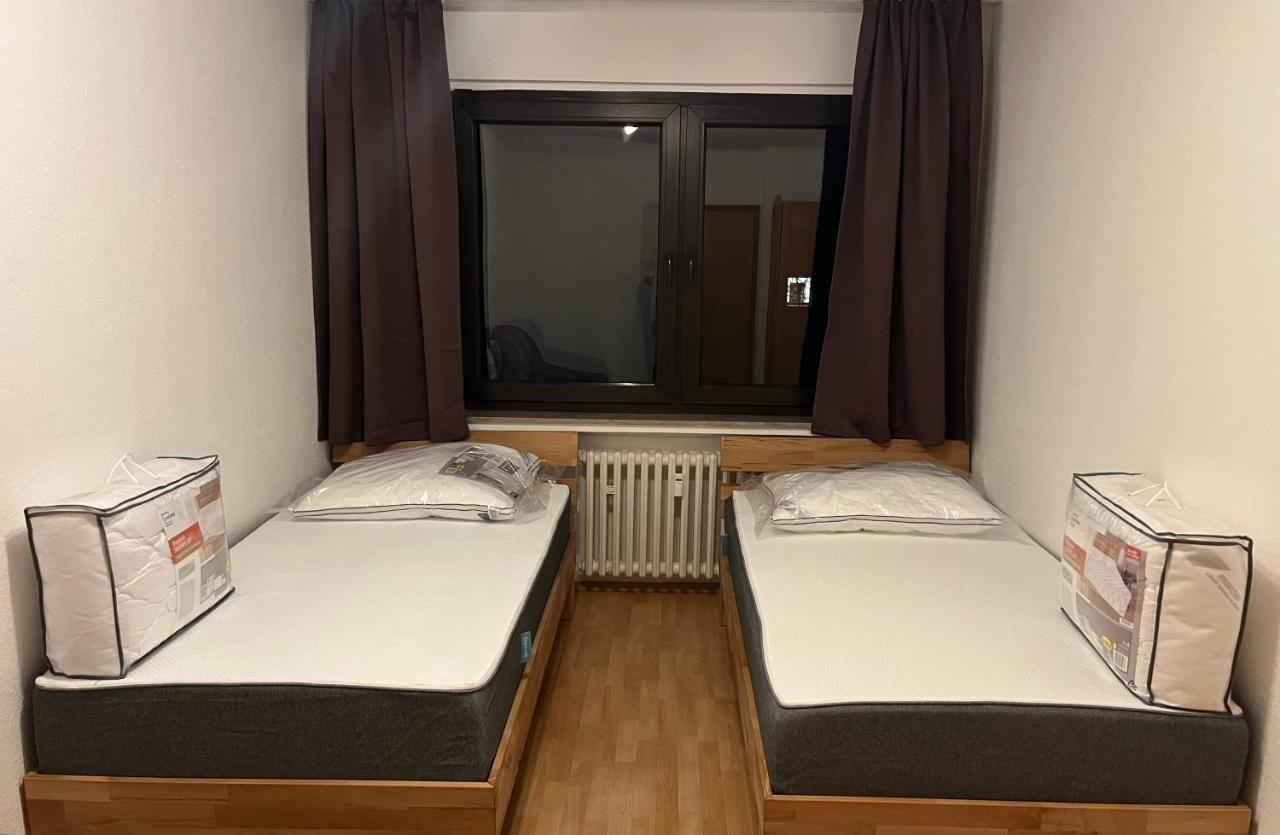 Zimmer Fuer Monteure, Handwerker Oder Reisende Έσσεν Εξωτερικό φωτογραφία