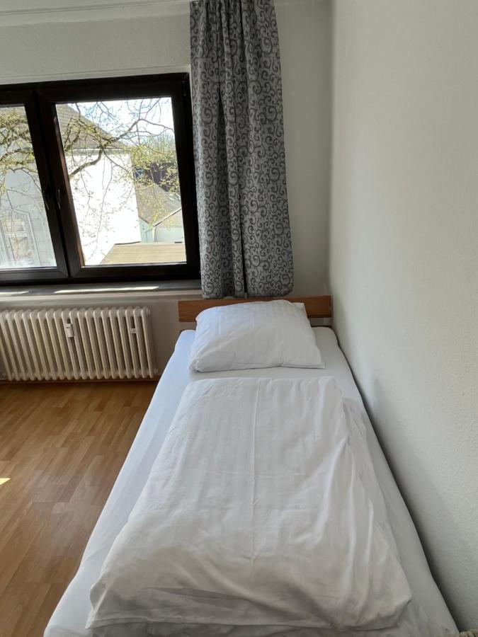 Zimmer Fuer Monteure, Handwerker Oder Reisende Έσσεν Εξωτερικό φωτογραφία